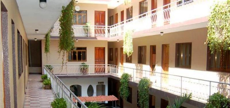 Sevillano أكابولكو المظهر الخارجي الصورة
